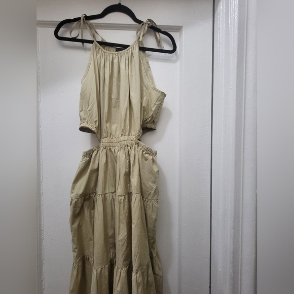 J. Crew Cut-Out Maxi Dress - Picture 8 of 10